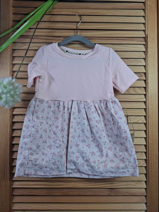 Kleid Größe 98